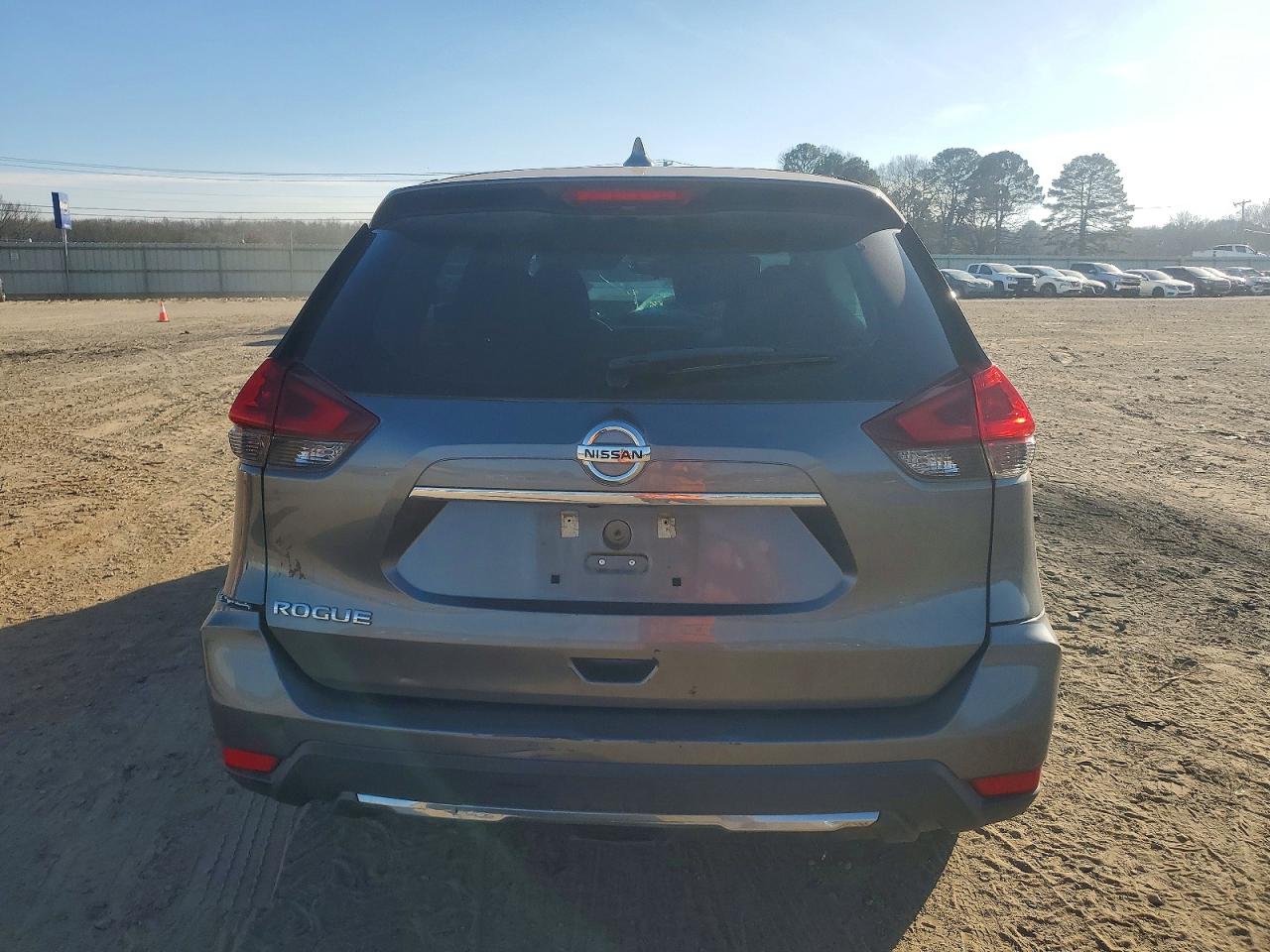 2019 NISSAN ROGUE S photo 6