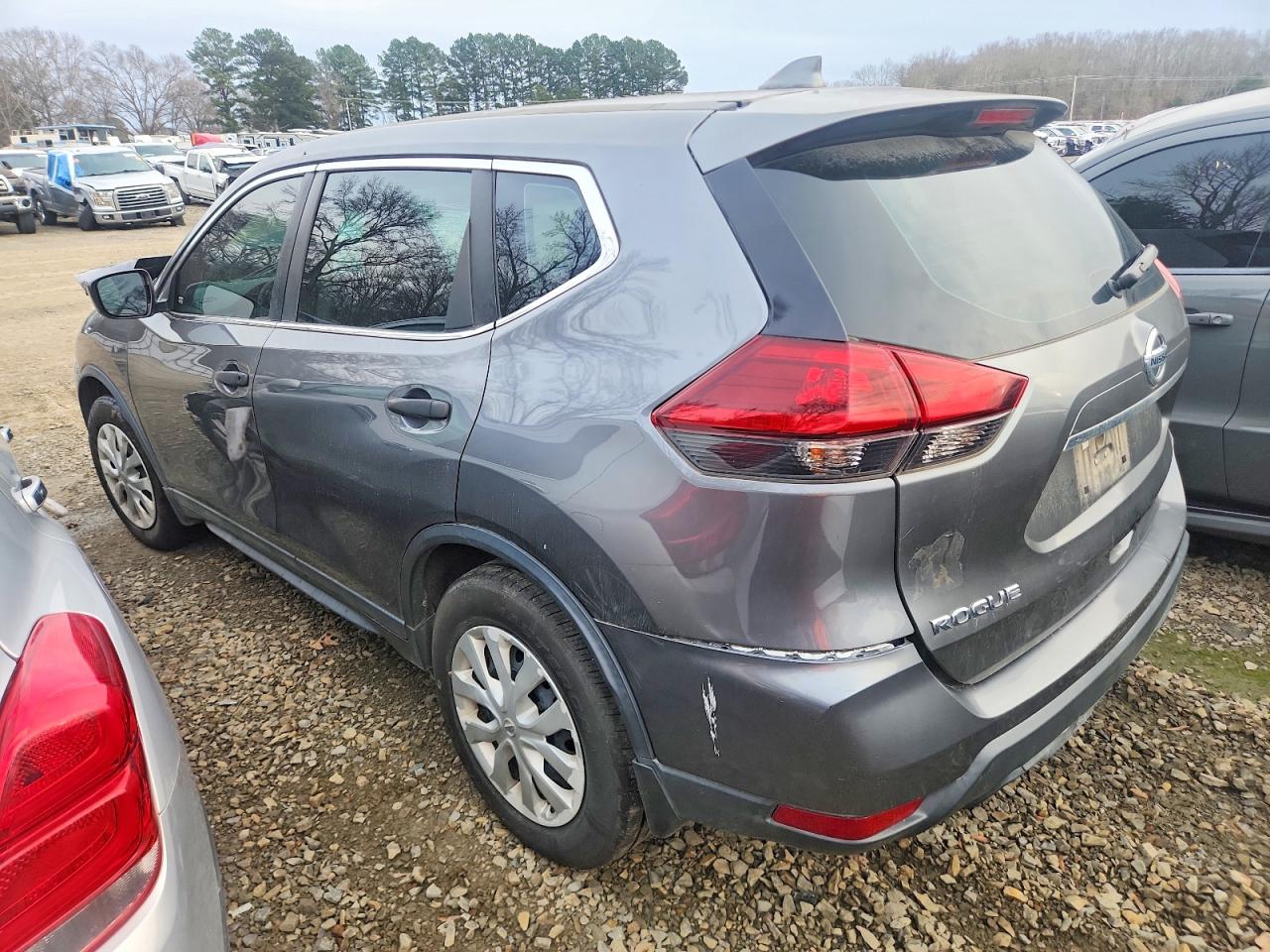 2019 NISSAN ROGUE S photo 2