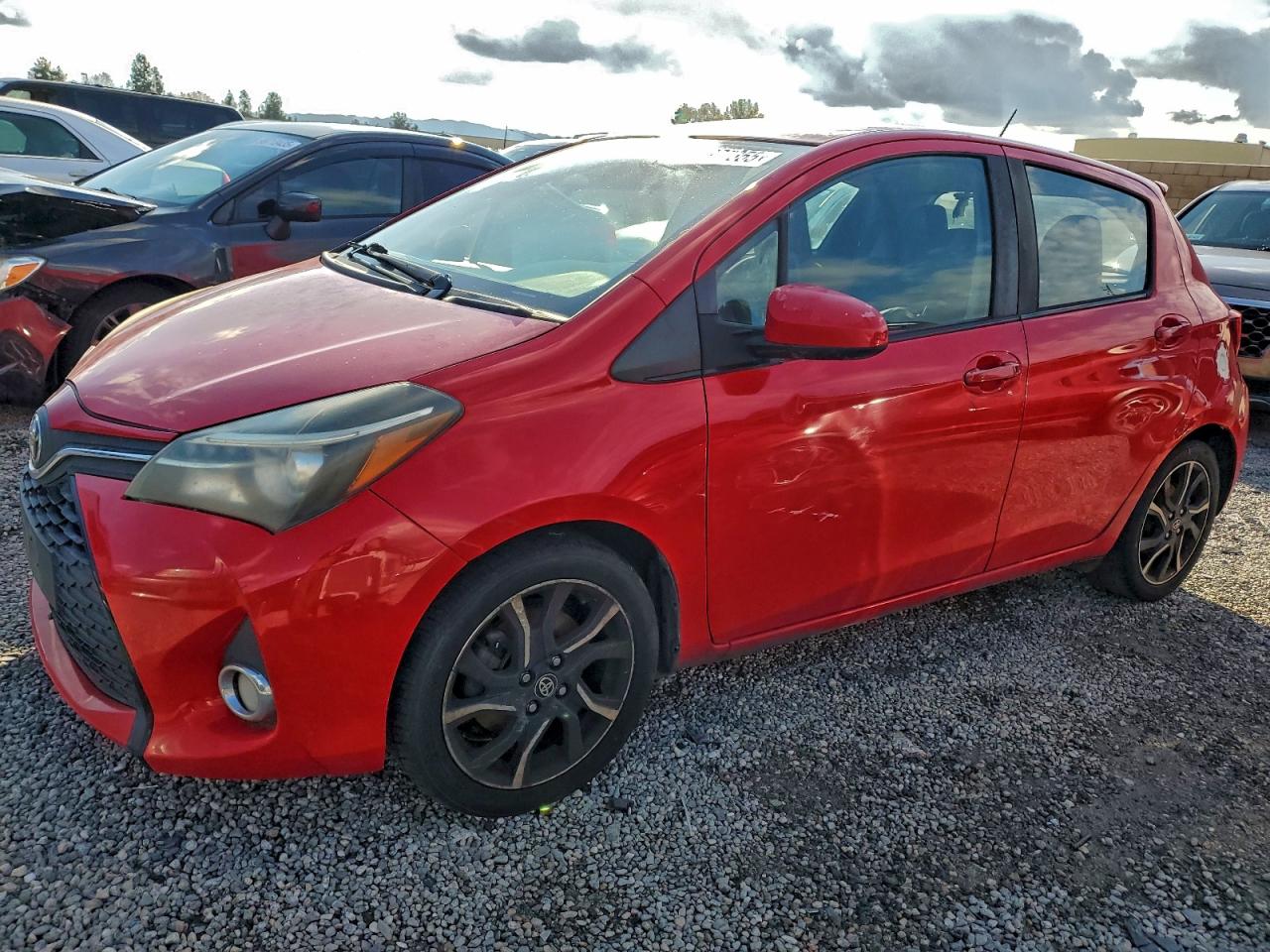 2015 TOYOTA YARIS