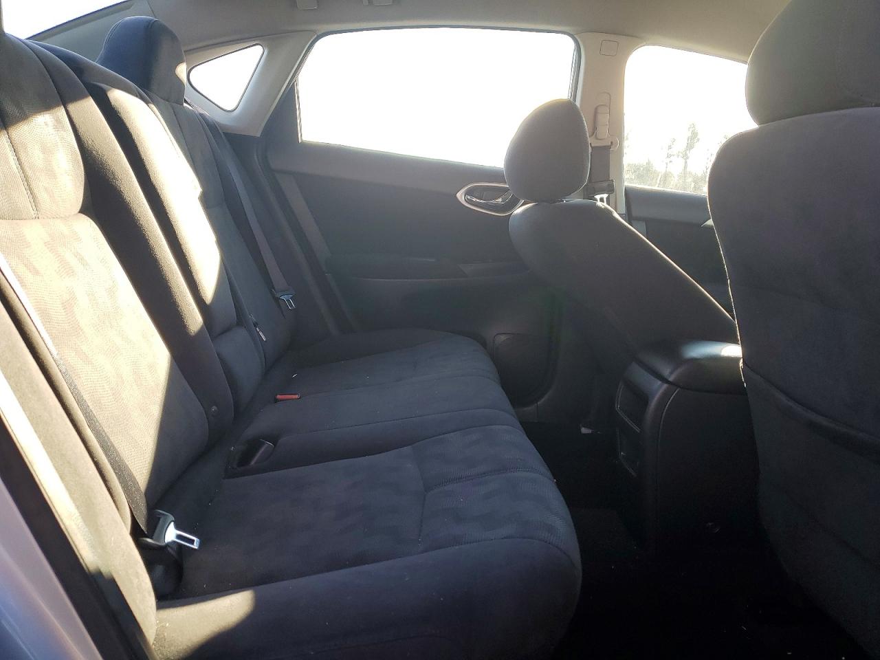 2013 NISSAN SENTRA S photo 10