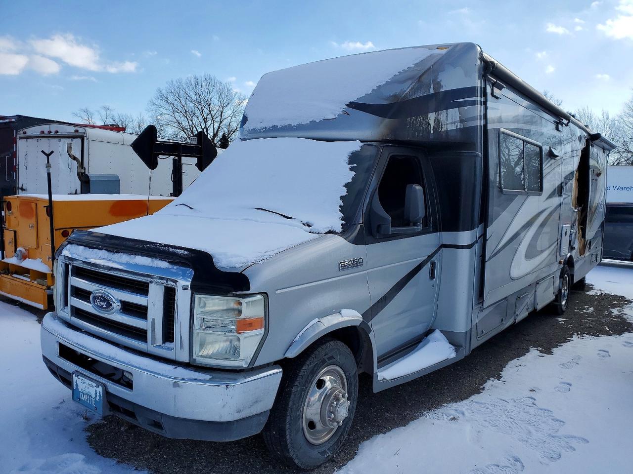 2010 FORD ECONOLINE E450 SUPER DUTY CUTAWAY VAN photo 2