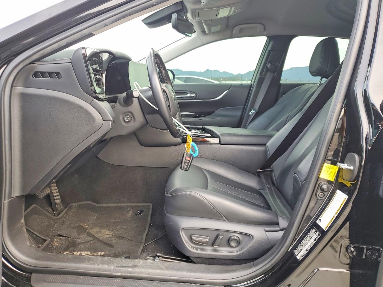 2021 TOYOTA MIRAI XLE photo 7