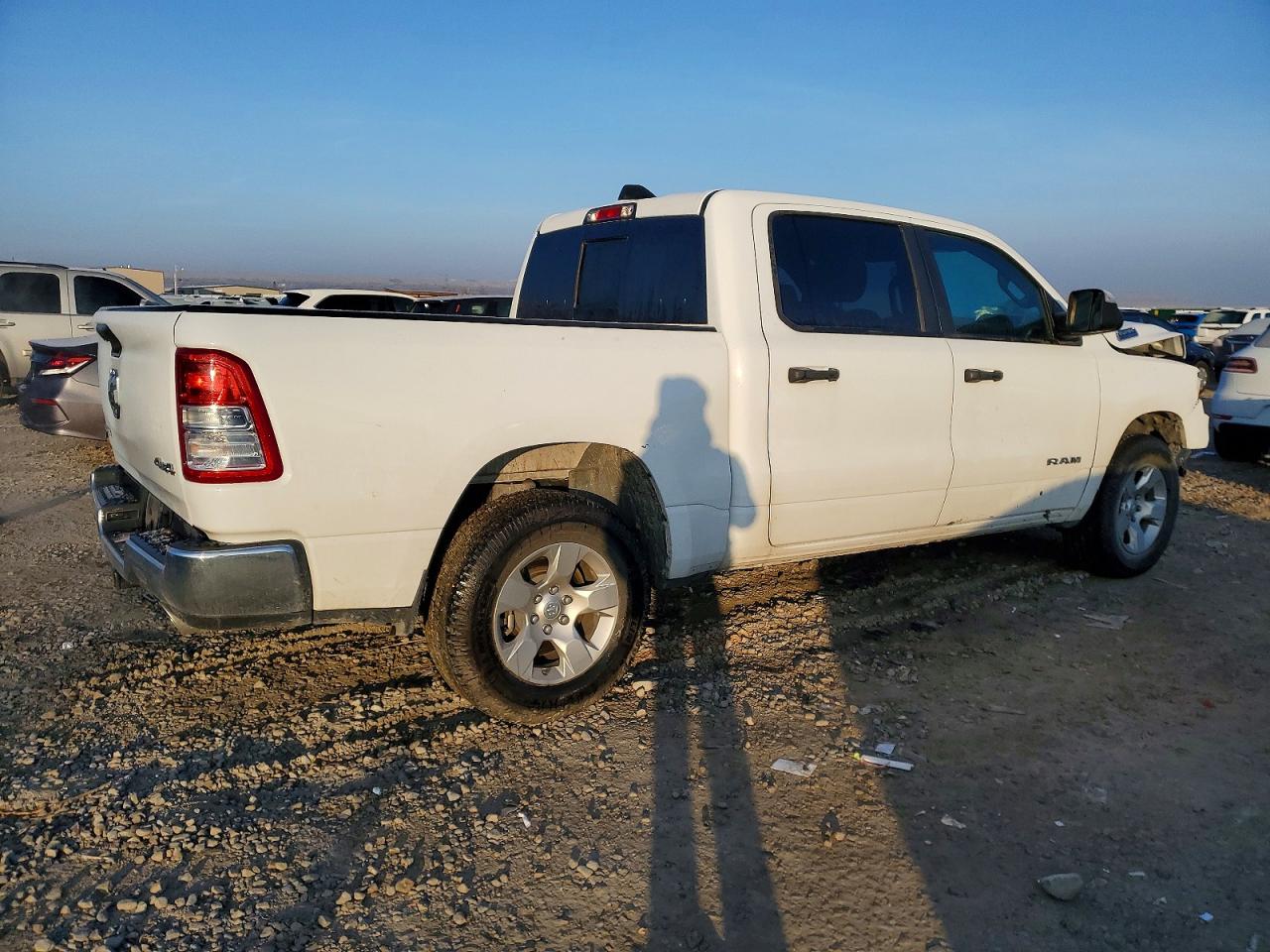 2023 RAM 1500 BIG HORN/LONE STAR photo 3