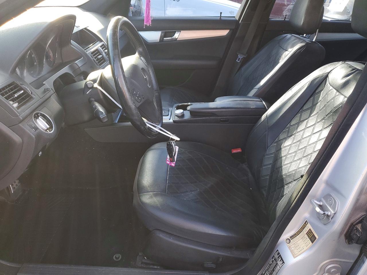 2011 MERCEDES-BENZ C 300 photo 7