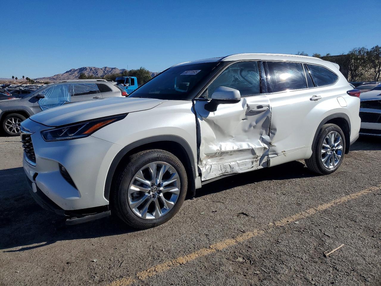 2024 TOYOTA HIGHLANDER