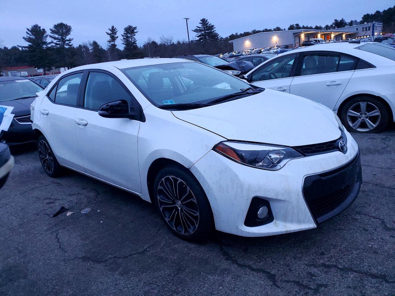 2016 TOYOTA COROLLA L photo 4