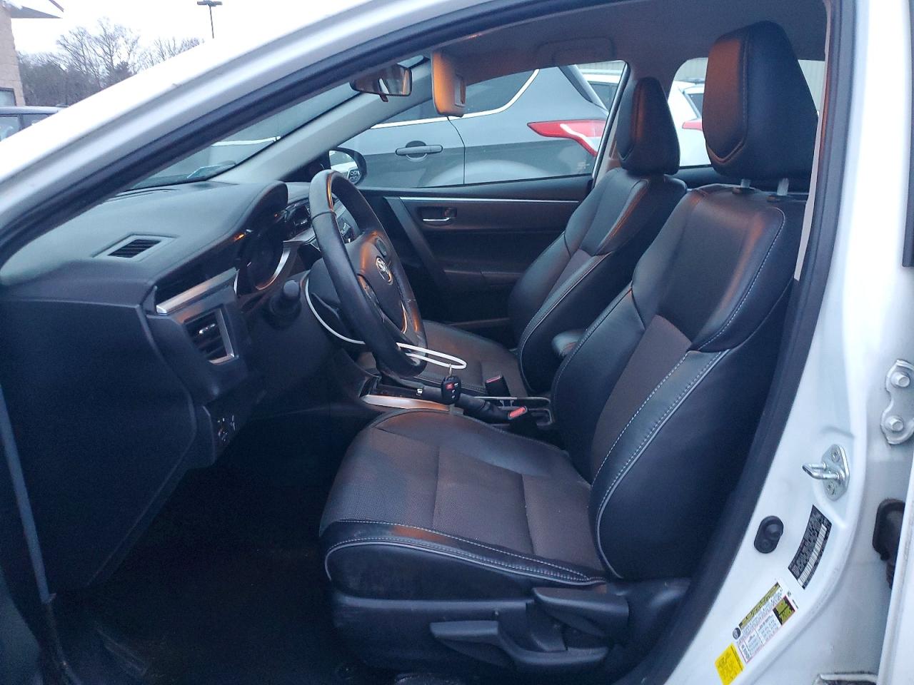 2016 TOYOTA COROLLA L photo 7
