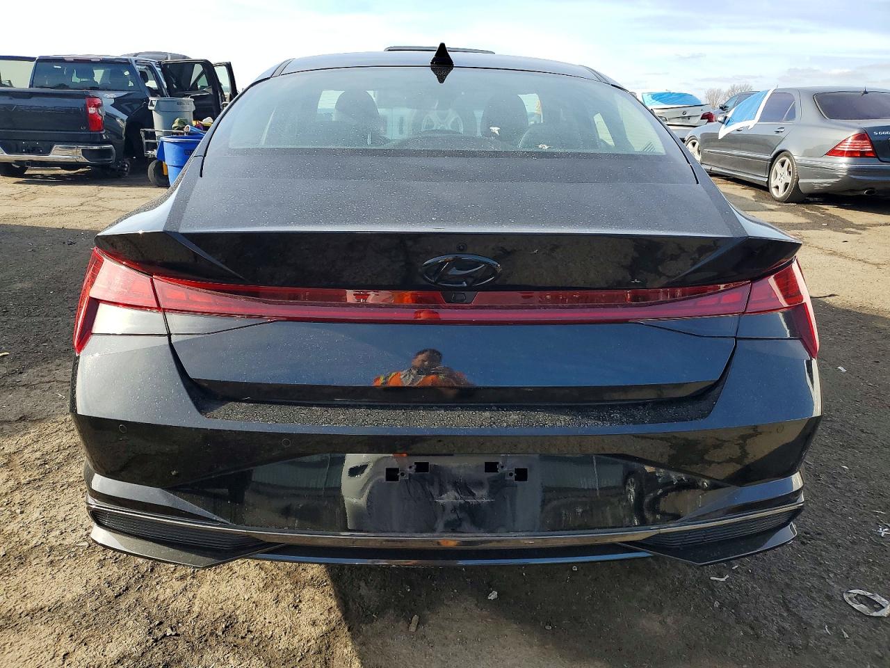 2023 HYUNDAI ELANTRA LIMITED photo 6