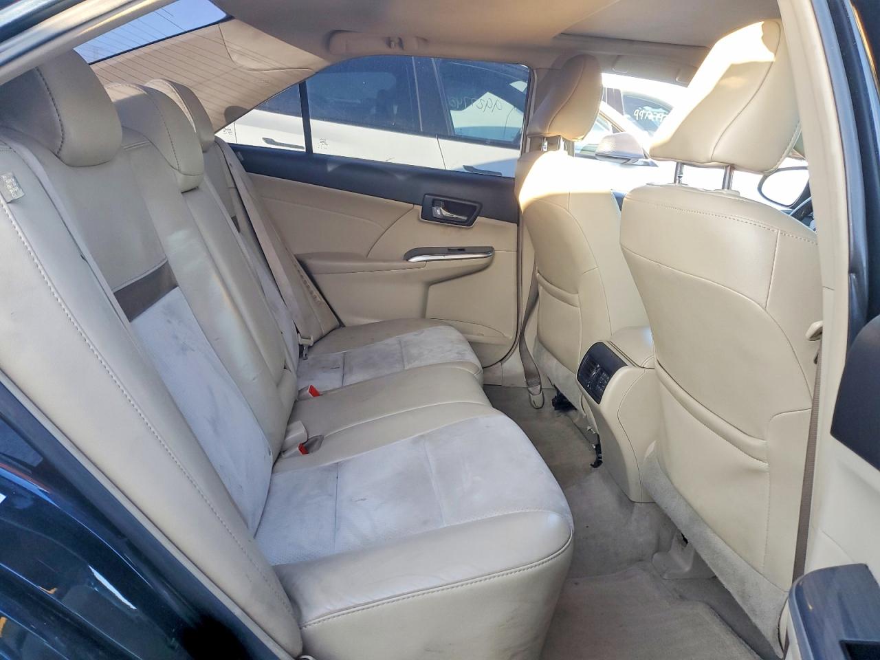 2014 TOYOTA CAMRY HYBRID photo 10