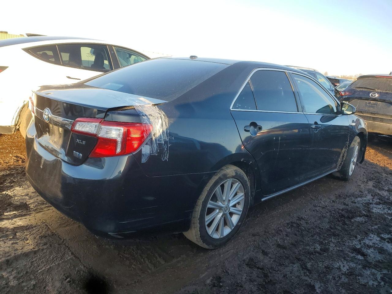 2014 TOYOTA CAMRY HYBRID photo 3
