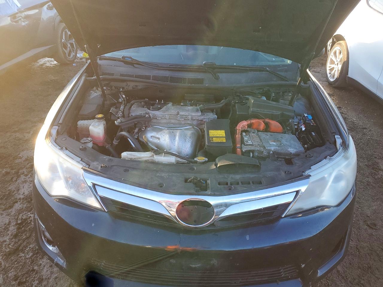 2014 TOYOTA CAMRY HYBRID photo 11