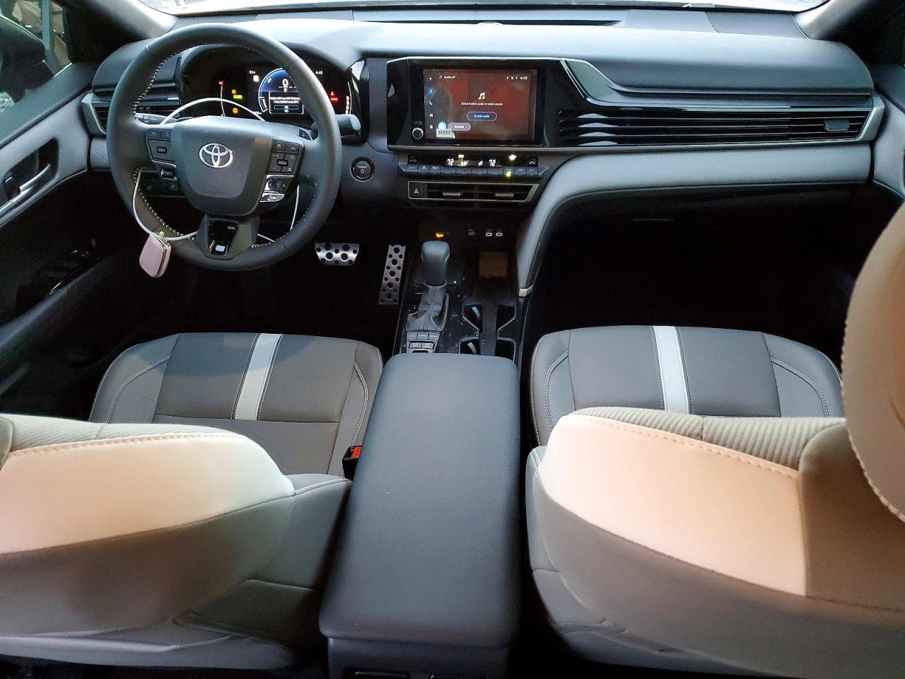 2026 TOYOTA CAMRY XSE photo 8