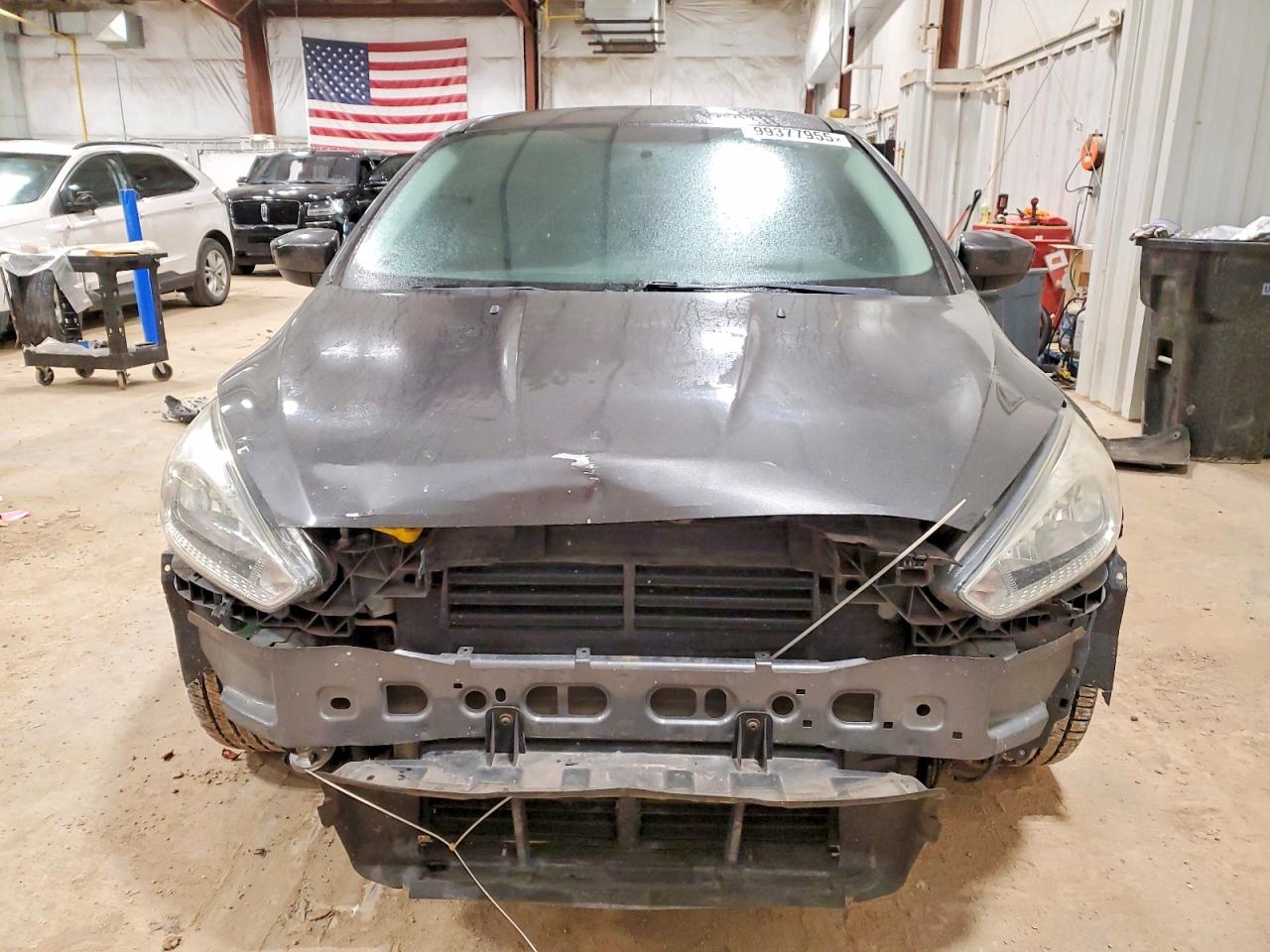 2018 FORD FOCUS SE photo 5