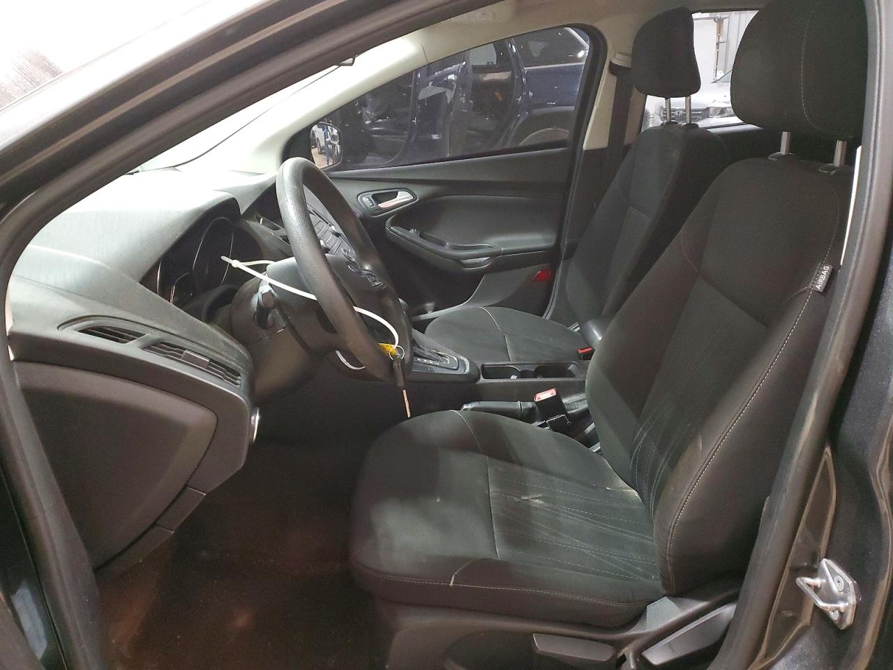 2018 FORD FOCUS SE photo 7