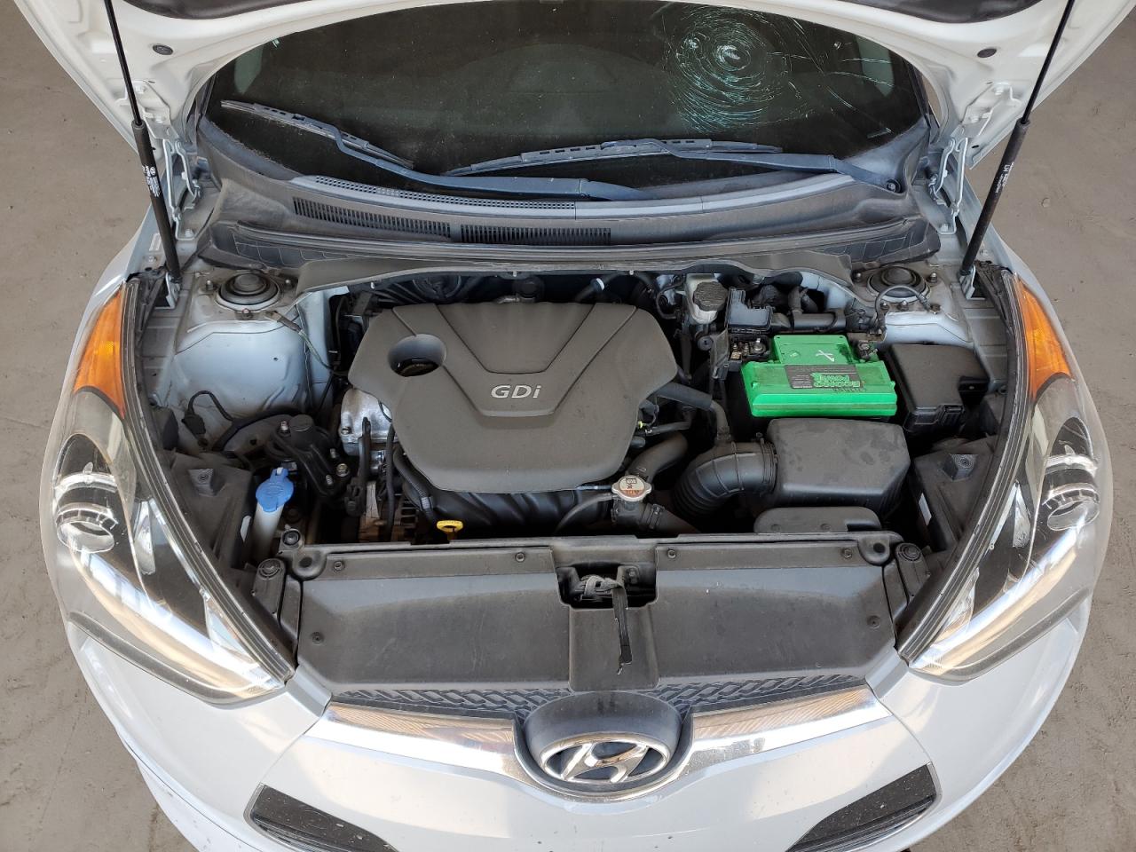 2013 HYUNDAI VELOSTER photo 11
