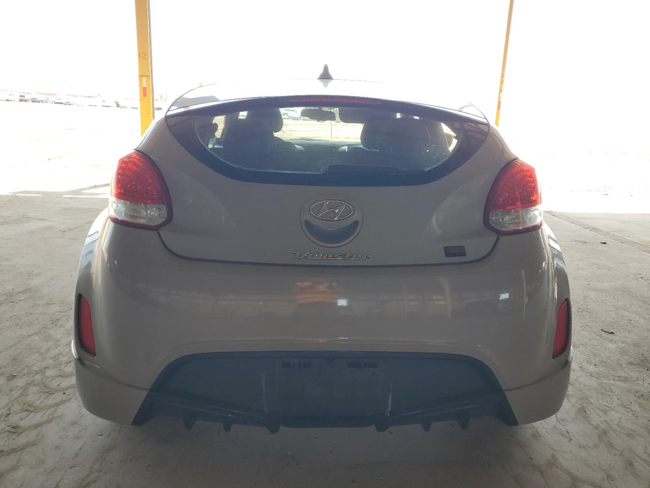2013 HYUNDAI VELOSTER photo 6