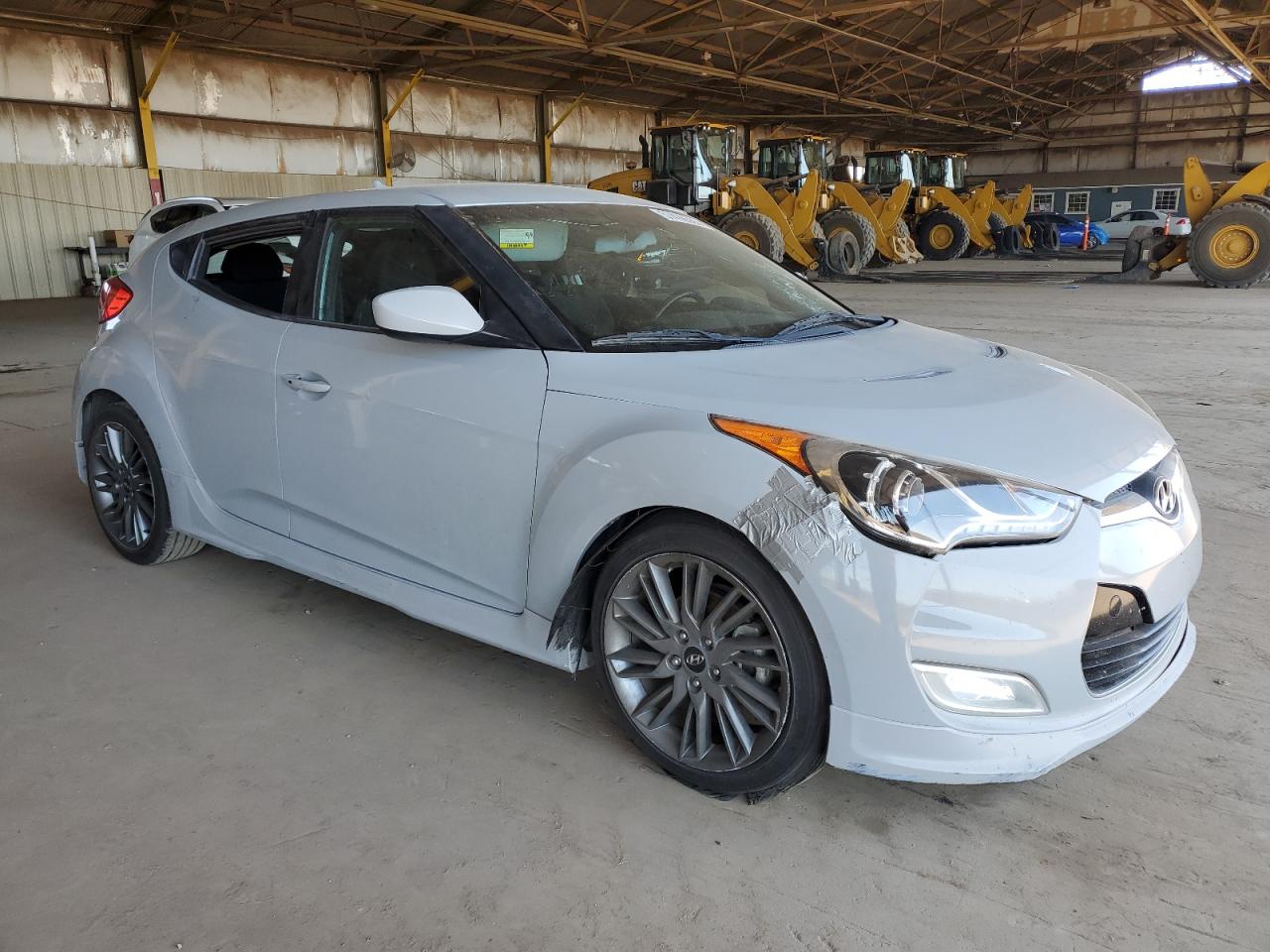 2013 HYUNDAI VELOSTER photo 4