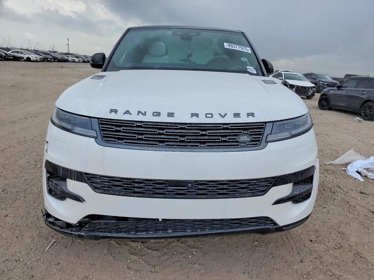 2024 LAND ROVER RANGE ROVER SPORT SE photo 5