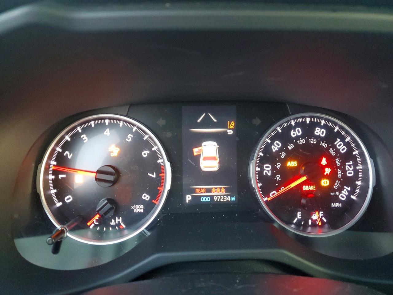 2021 TOYOTA RAV4 LE photo 9
