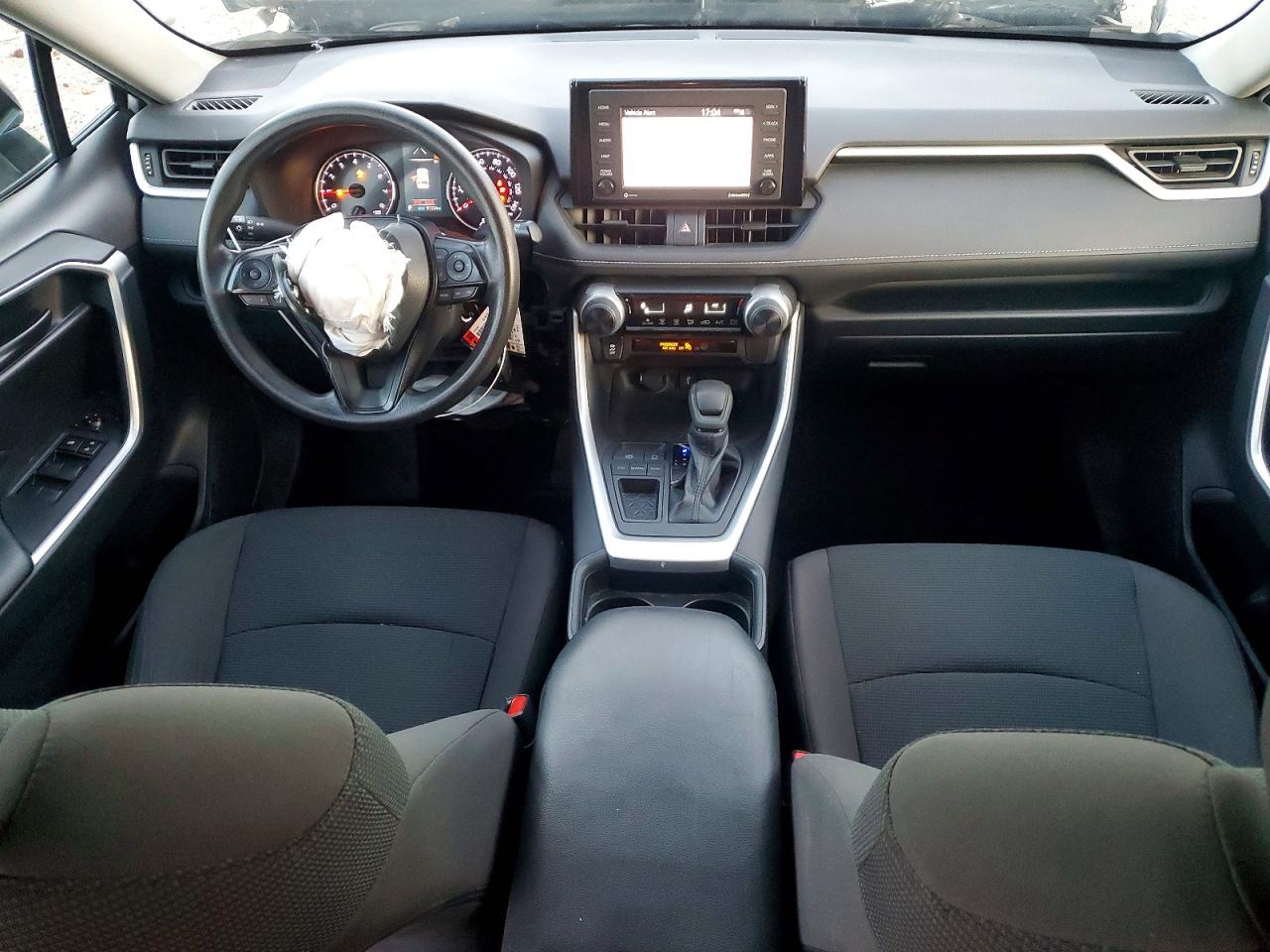 2021 TOYOTA RAV4 LE photo 8