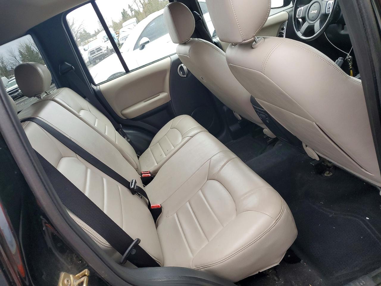 2004 JEEP LIBERTY LIMITED photo 19