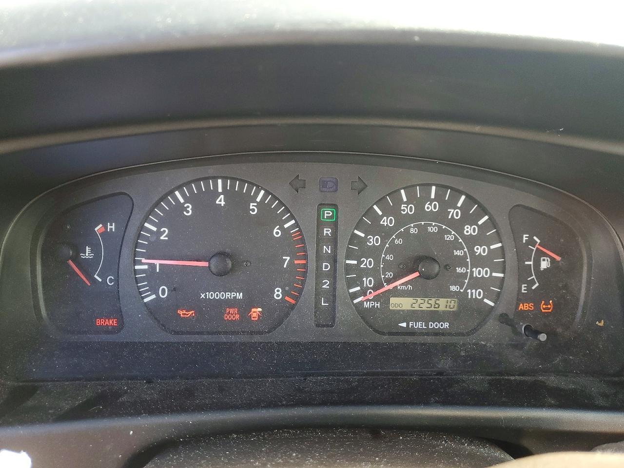 1999 TOYOTA SIENNA LE photo 17