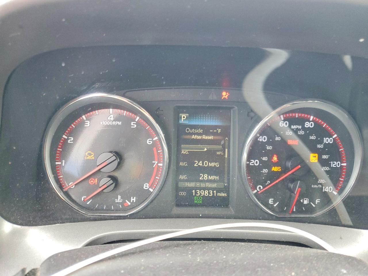 2016 TOYOTA RAV4 SE photo 9