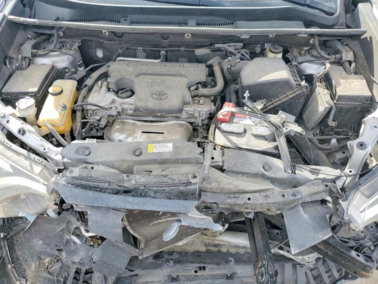 2016 TOYOTA RAV4 SE photo 12