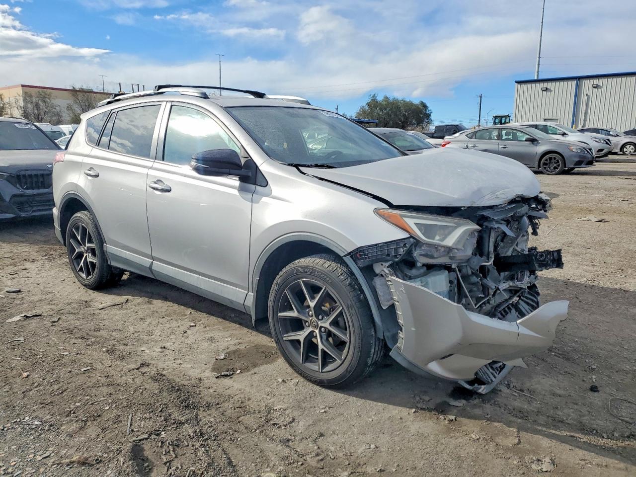 2016 TOYOTA RAV4 SE photo 4