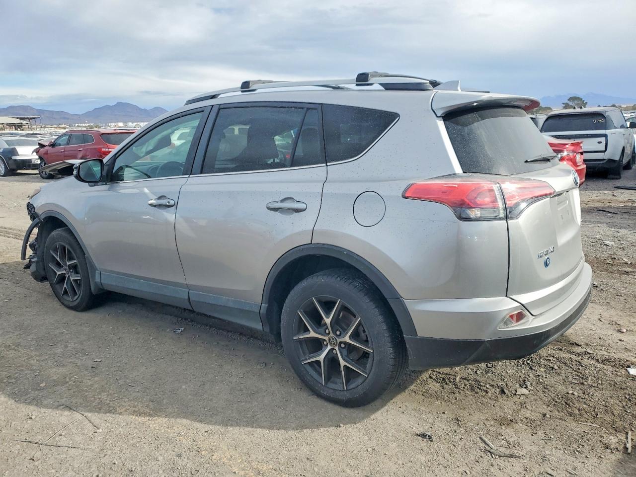 2016 TOYOTA RAV4 SE photo 2