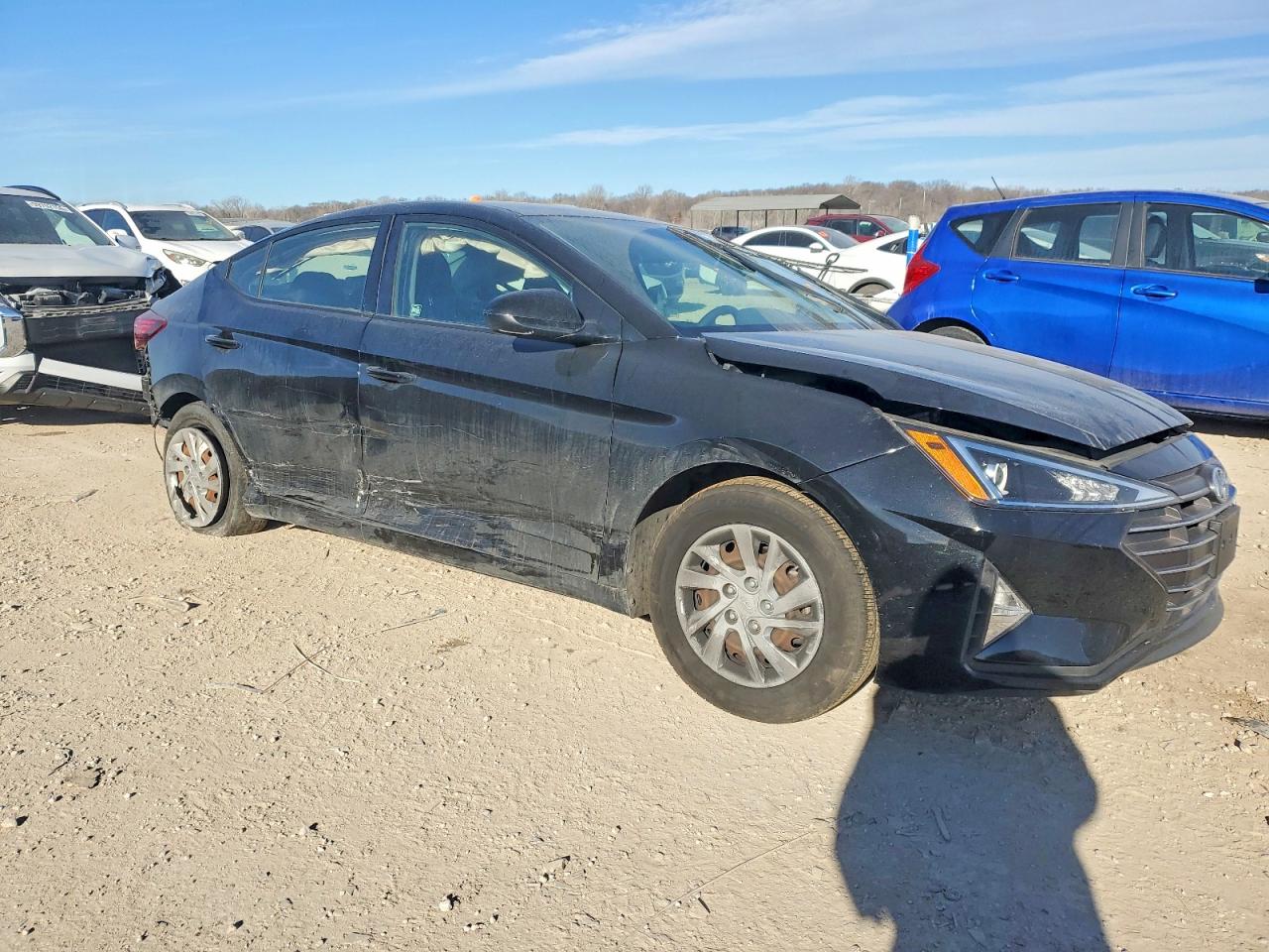 2019 HYUNDAI ELANTRA SE photo 4