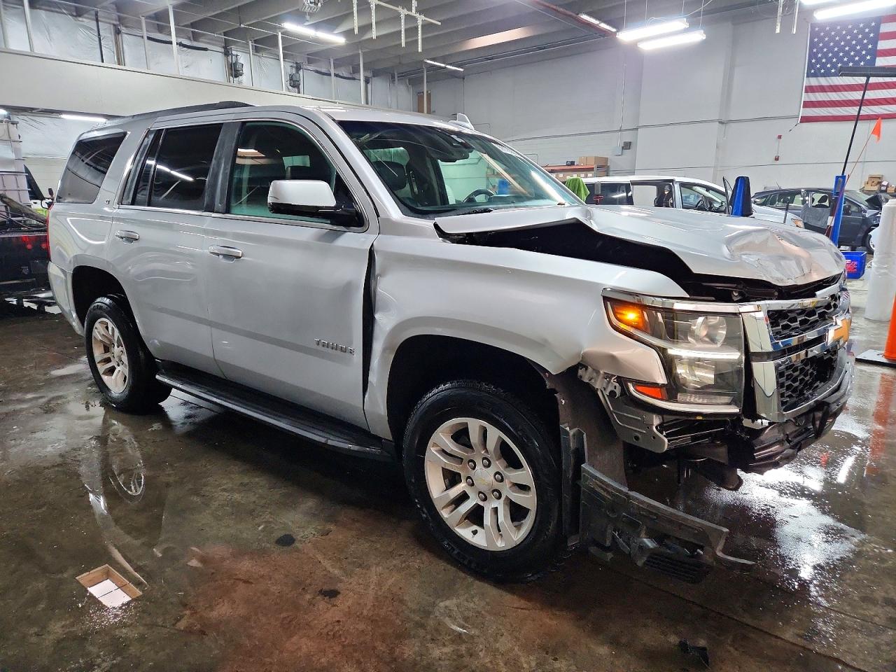 2017 CHEVROLET TAHOE K1500 LT photo 4