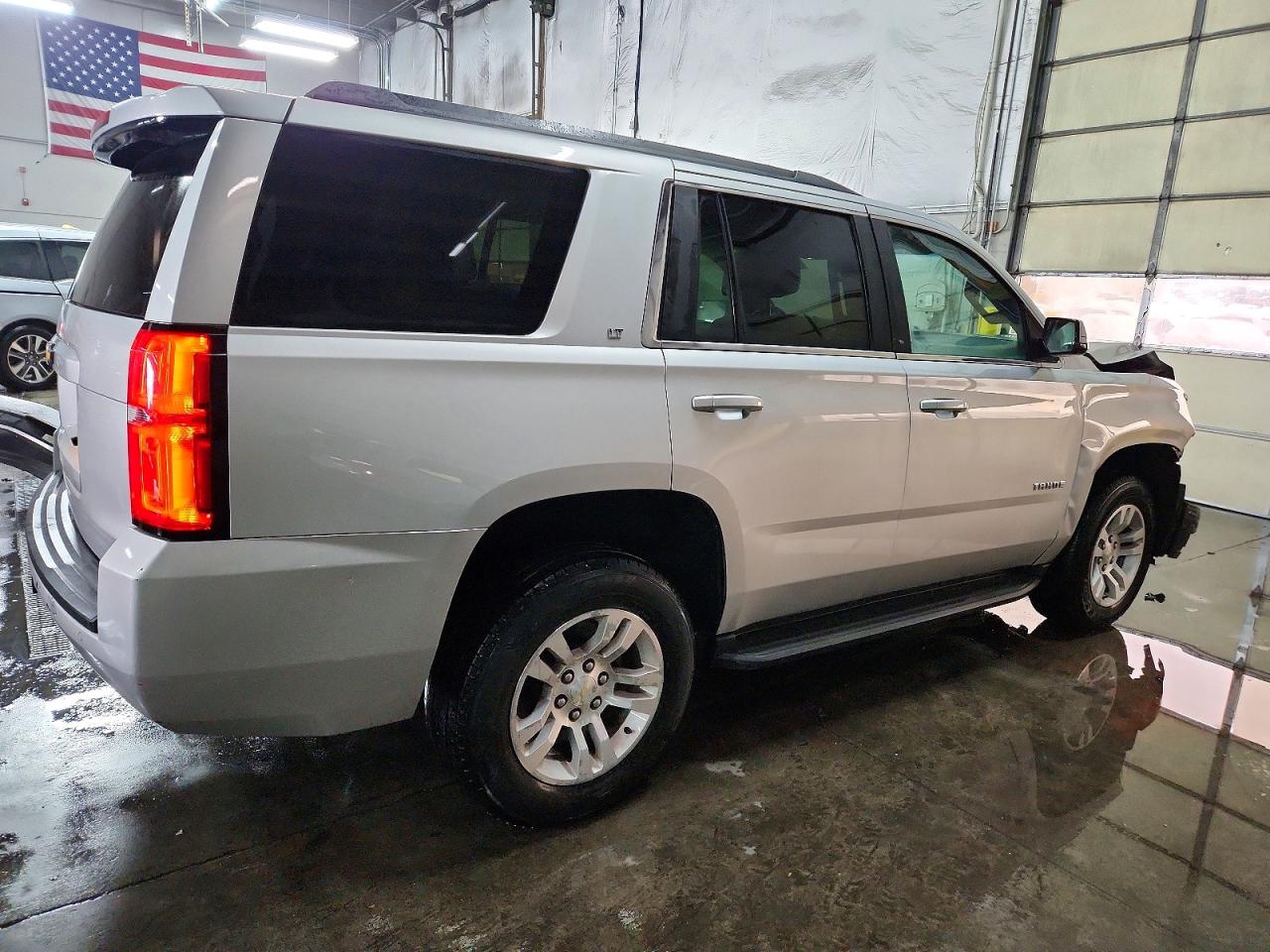 2017 CHEVROLET TAHOE K1500 LT photo 3