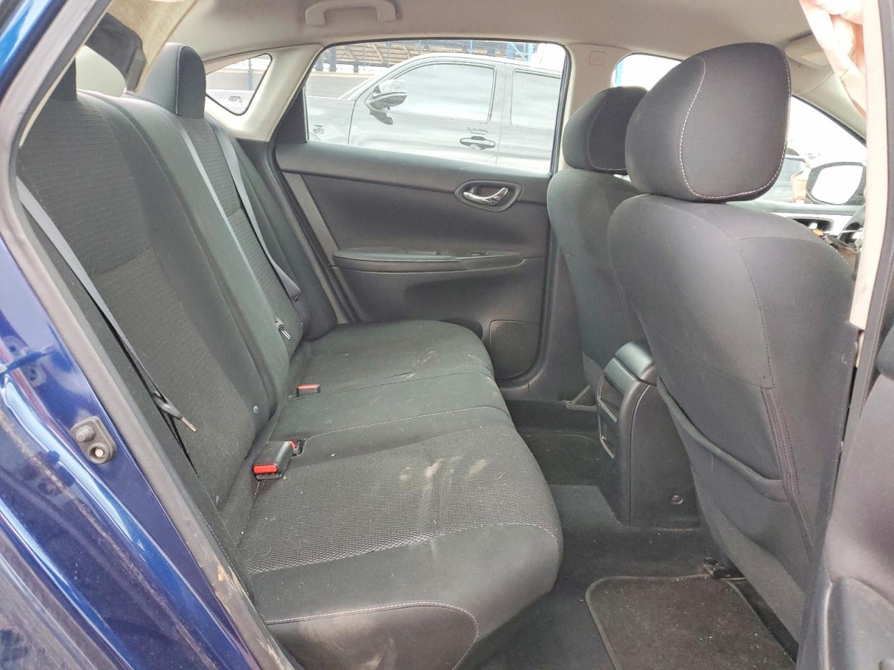 2019 NISSAN SENTRA S photo 10