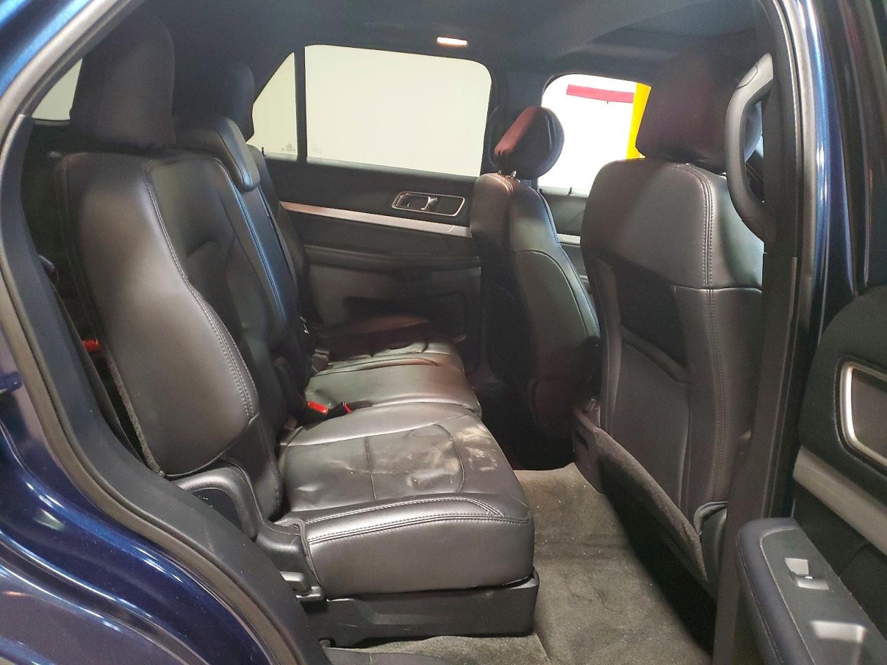 2017 FORD EXPLORER XLT photo 10