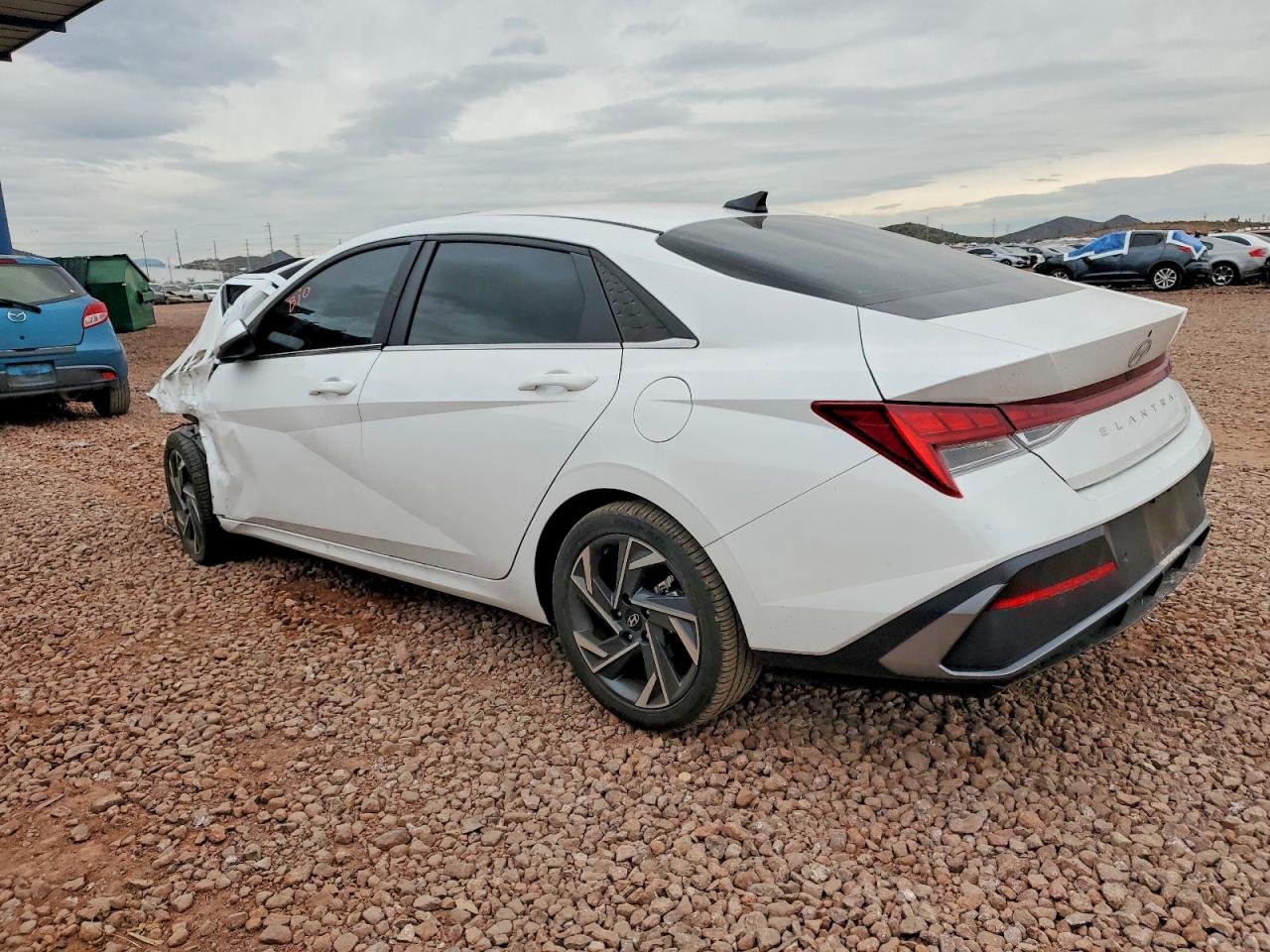 2024 HYUNDAI ELANTRA LIMITED photo 2