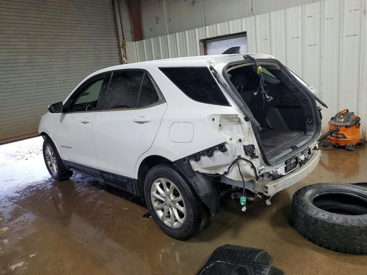 2020 CHEVROLET EQUINOX LT photo 2