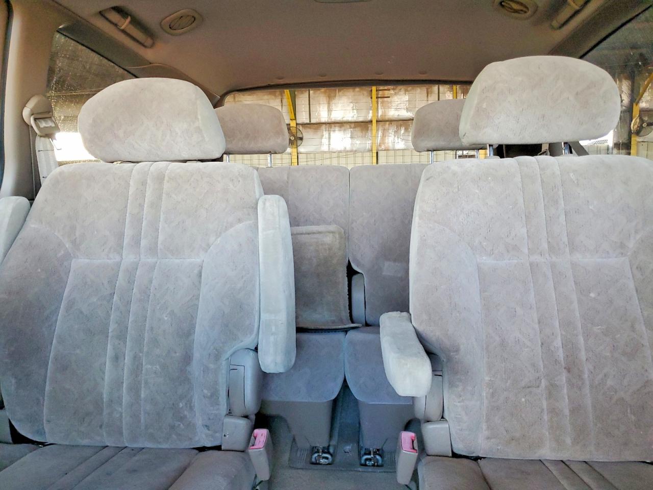 2000 TOYOTA SIENNA LE photo 10
