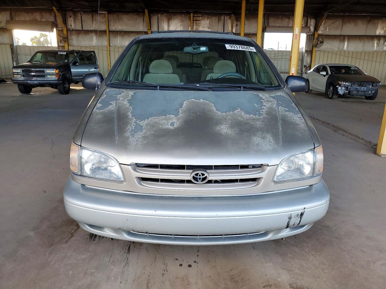 2000 TOYOTA SIENNA LE photo 5