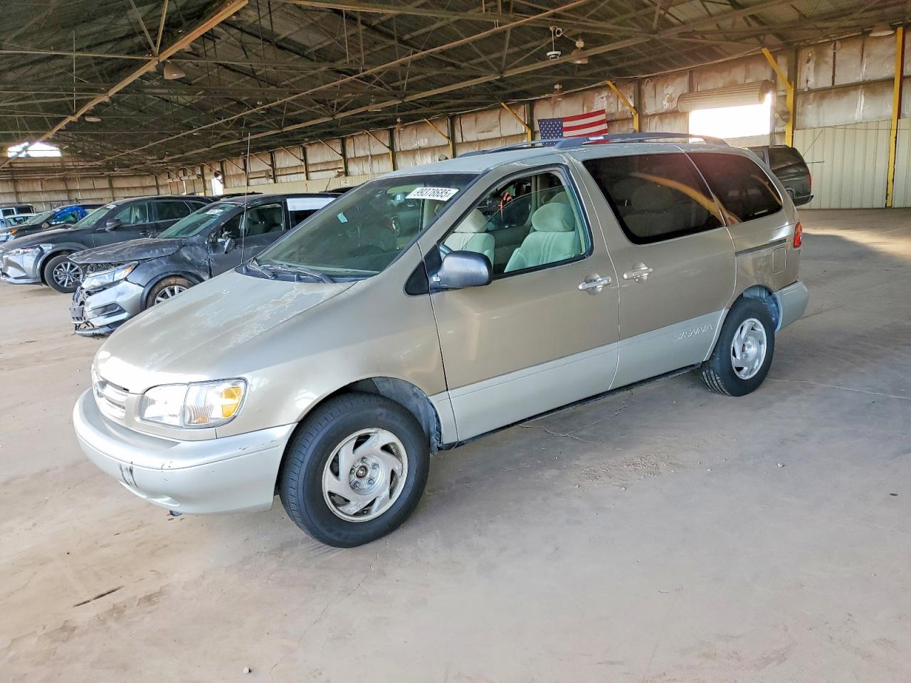 2000 TOYOTA SIENNA