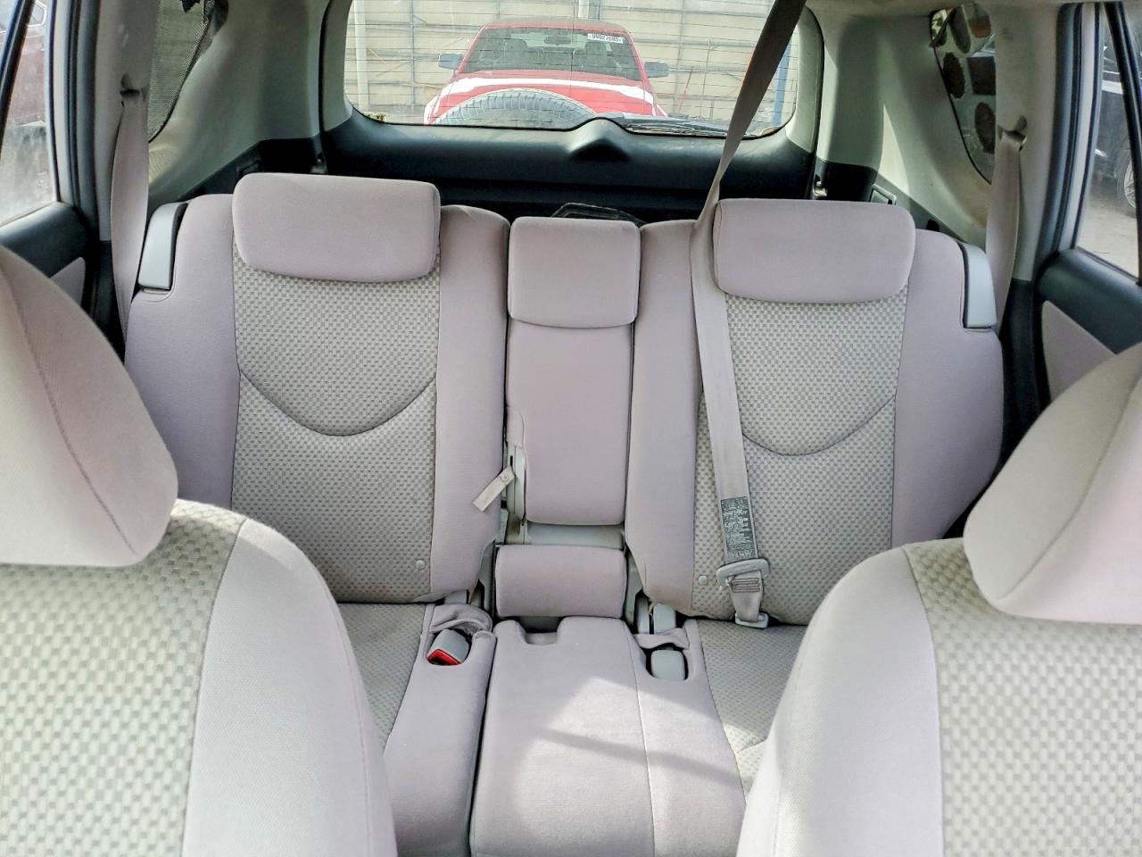 2007 TOYOTA RAV4 photo 10