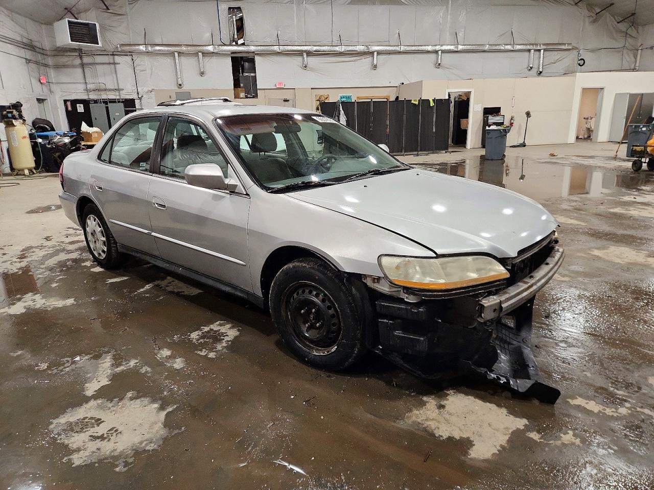 2002 HONDA ACCORD LX photo 4