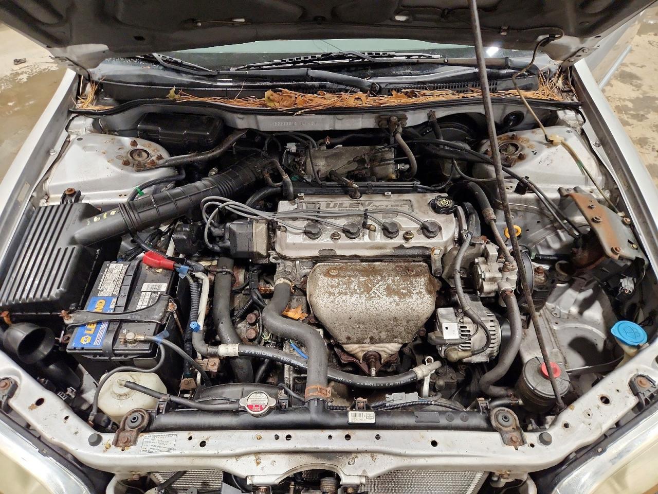 2002 HONDA ACCORD LX photo 11
