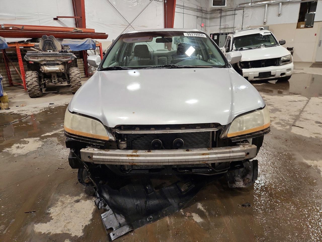 2002 HONDA ACCORD LX photo 5