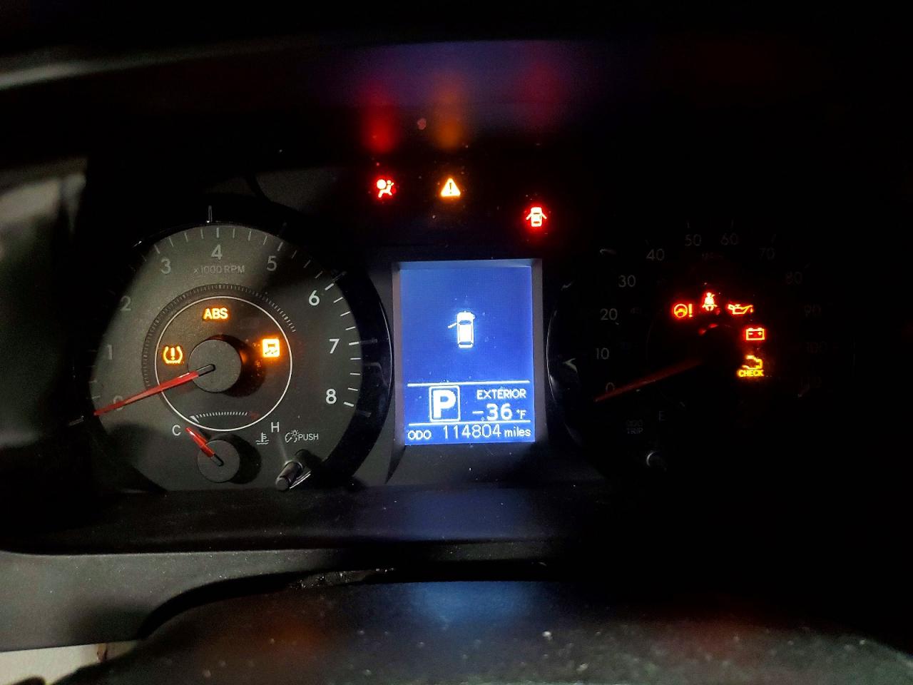 2016 TOYOTA SIENNA LE 8-PASSENGER photo 9