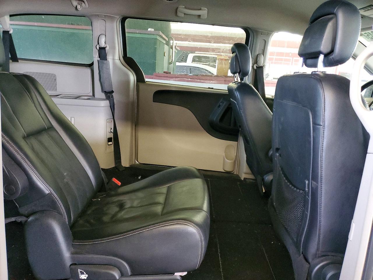 2012 CHRYSLER TOWN & COUNTRY TOURING photo 21