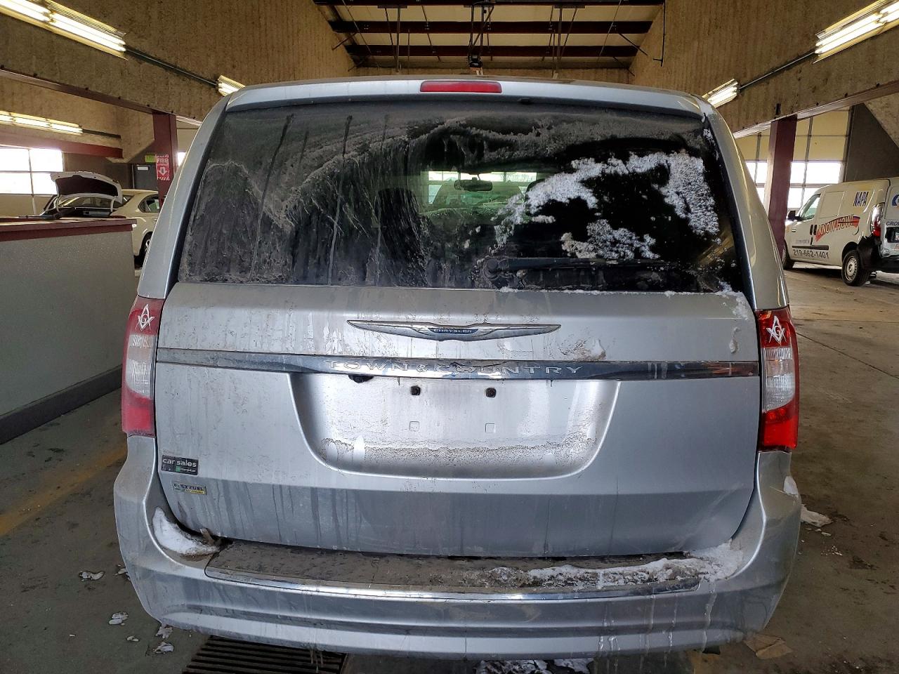 2012 CHRYSLER TOWN & COUNTRY TOURING photo 11