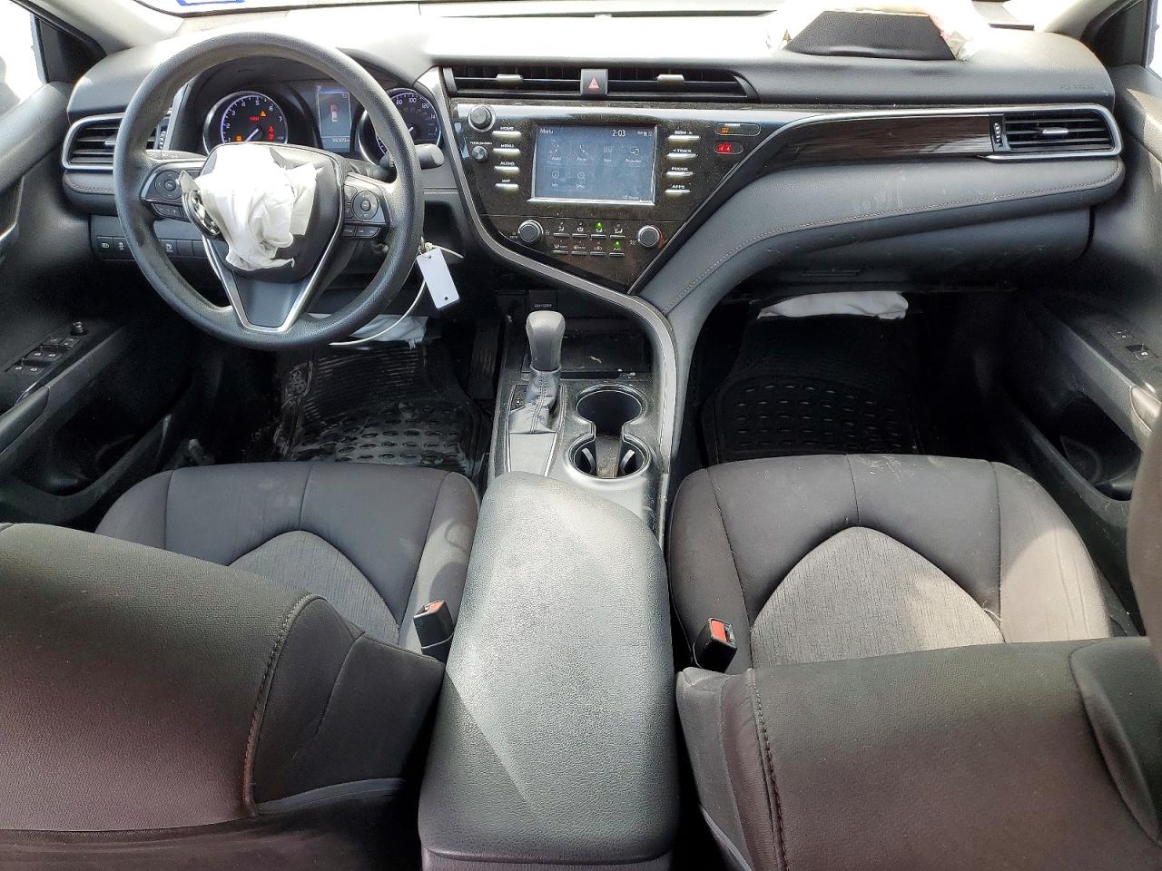 2019 TOYOTA CAMRY L photo 8