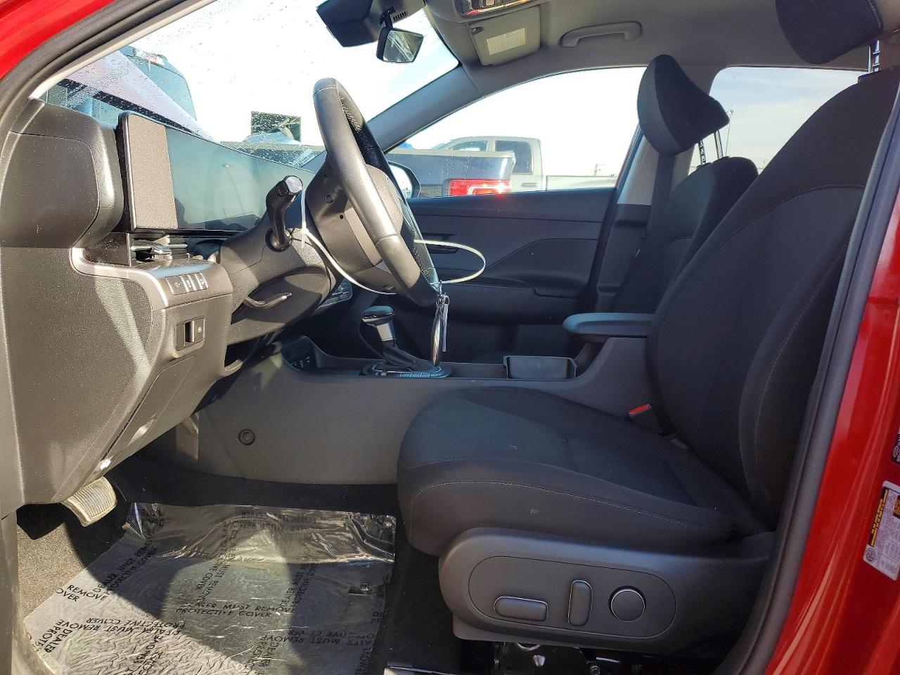 2024 HYUNDAI KONA SEL photo 7