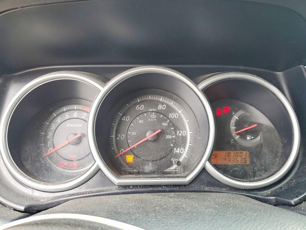 2011 NISSAN VERSA photo 9